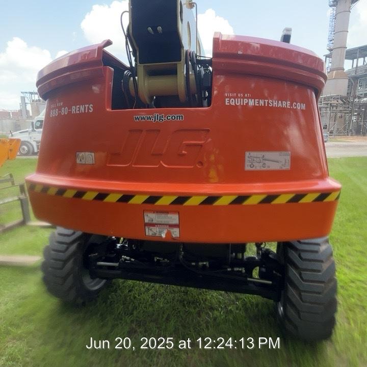 2025 JLG 660SJ
