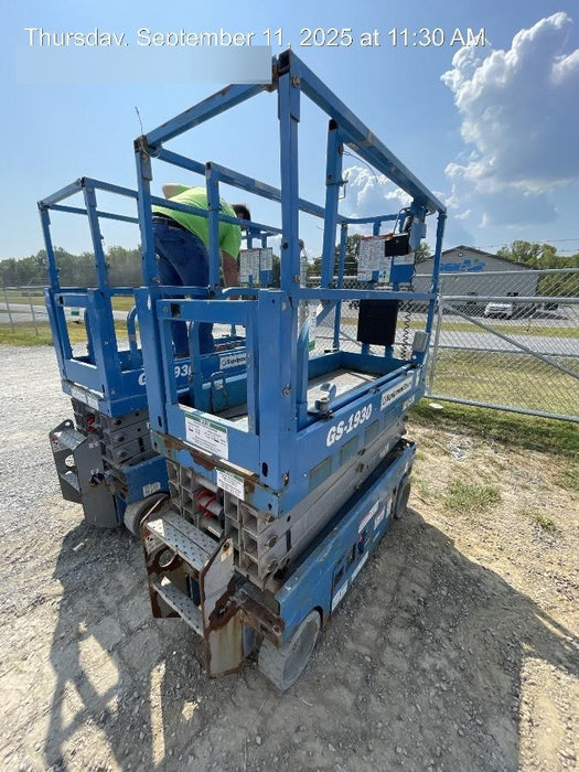 2020 Genie GS-1930 Solid Non Marking Tires, Beacon, Folding rails with half height swing gate