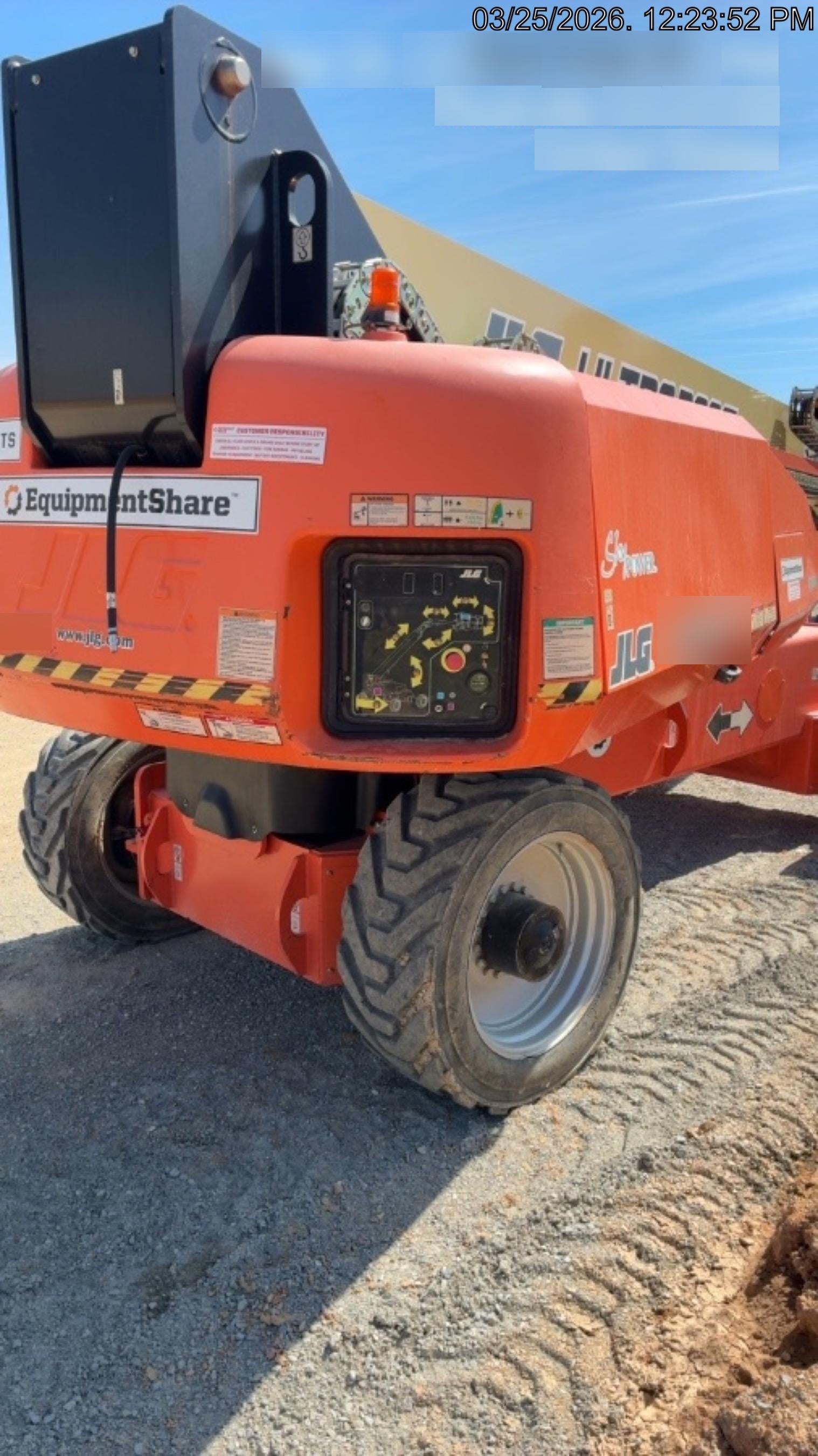 2022 JLG 1350SJP