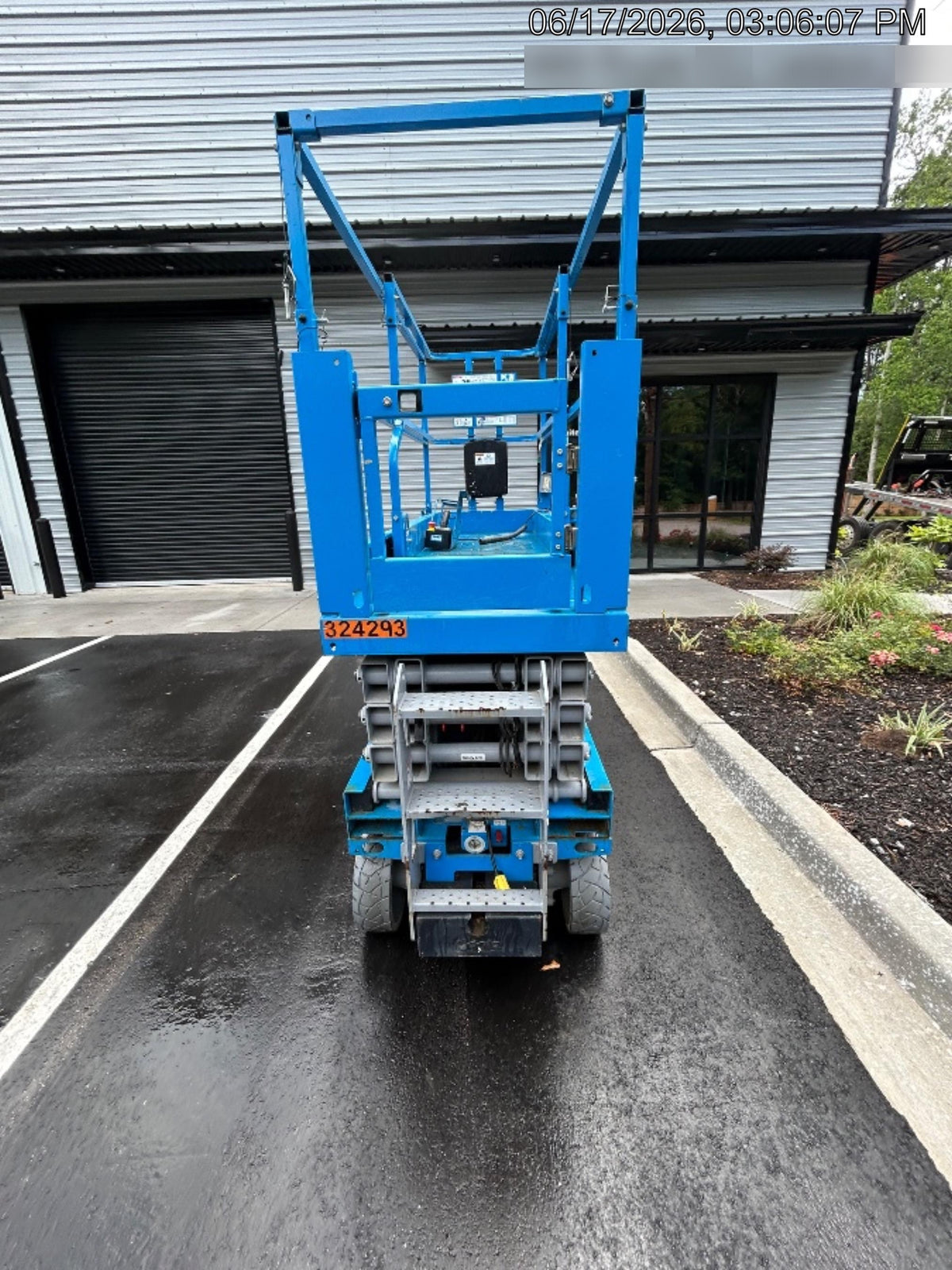 2023 GENIE GS-2632