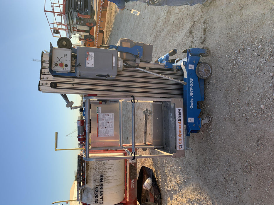 2018 GENIE AWP-30S
