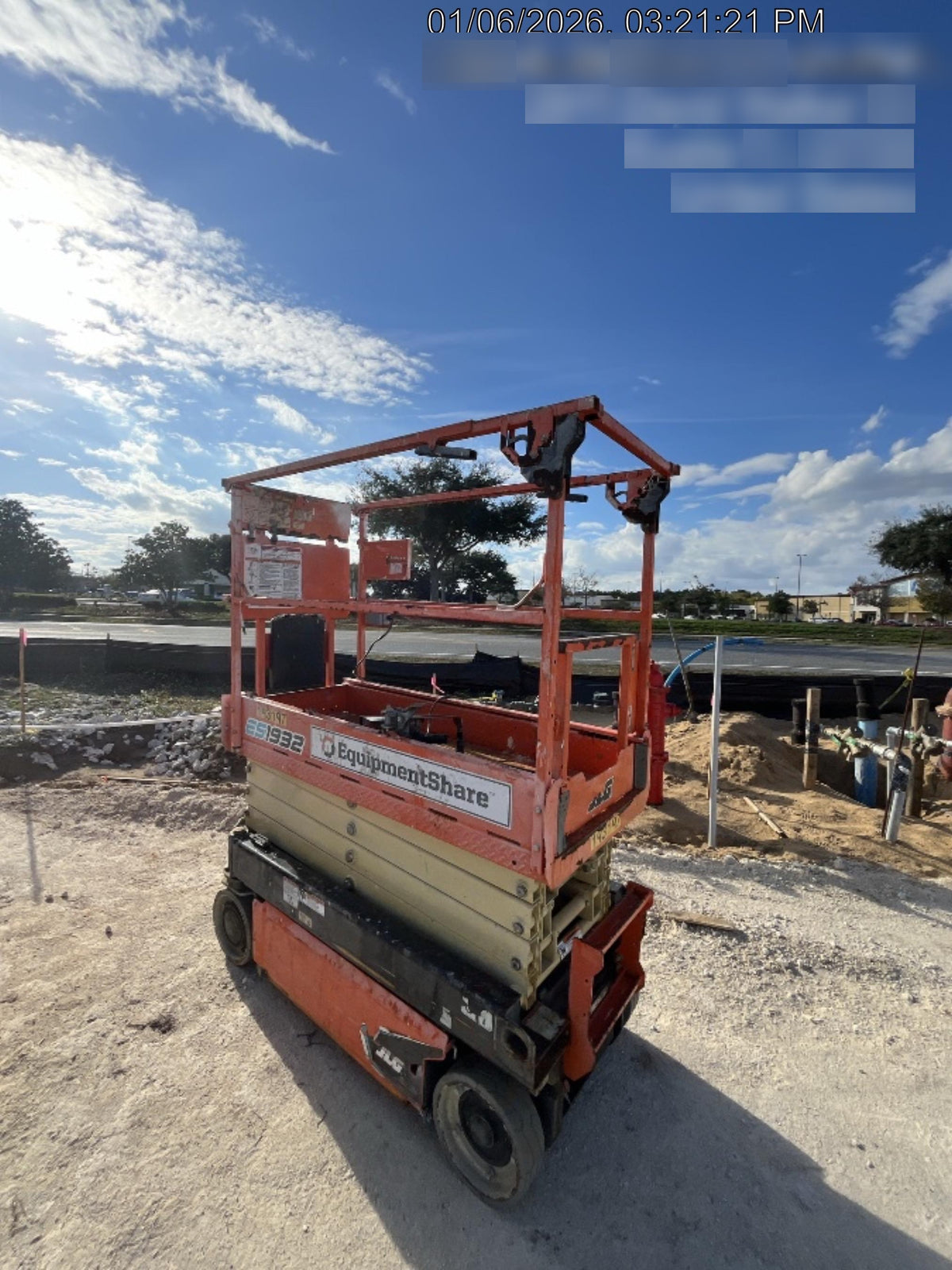 2021 JLG ES1932