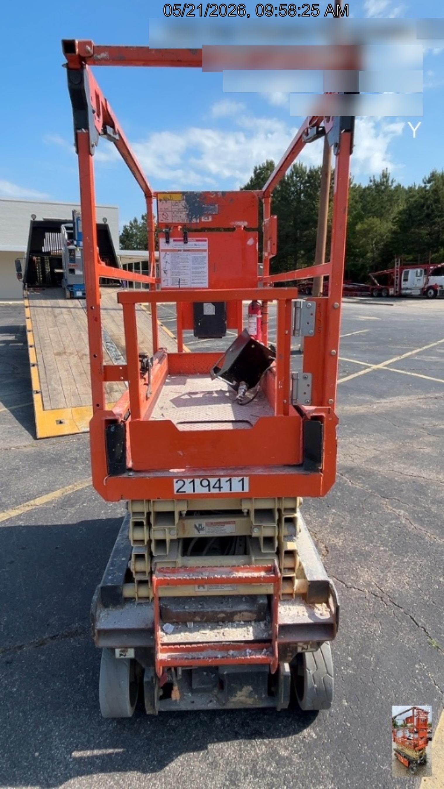 2022 JLG ES1932