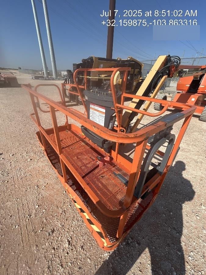 2022 JLG 460SJ