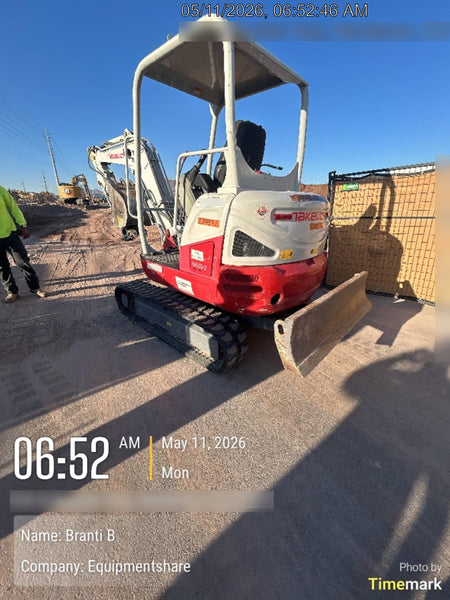 2022 TAKEUCHI TB235-2R