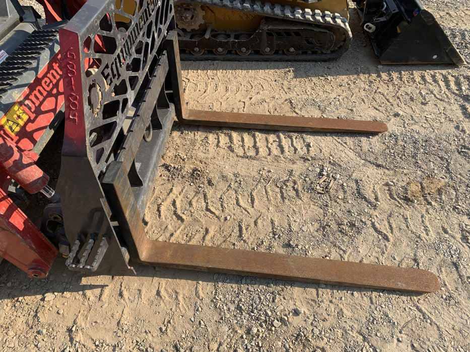 2020 PALADIN 48" Pallet Forks - Paladin