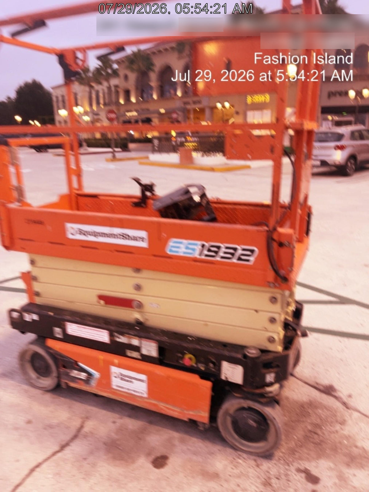 2022 JLG ES1932