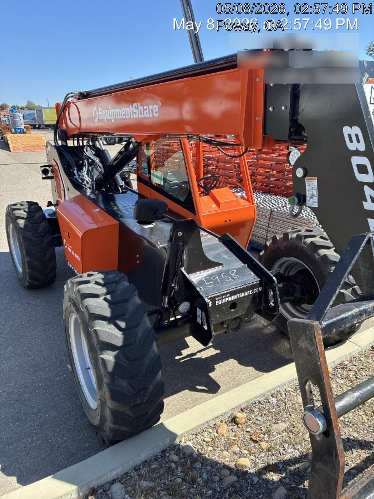 2025 SKYTRAK 8042