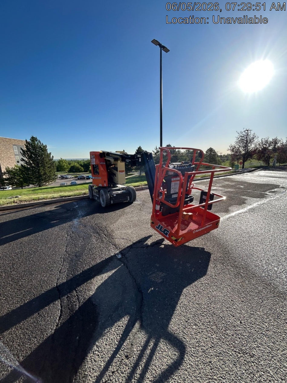 2024 JLG E300AJP