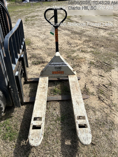 2022 ROUGHNECK 5,500lb Manual Pallet Jack - Roughneck
