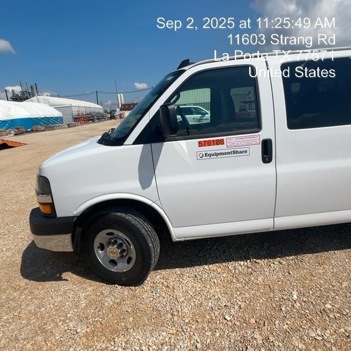 2025 CHEVROLET Express Van - Rental