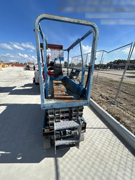 2019 Genie GS-1930 Fixed Rails with Chain Entry