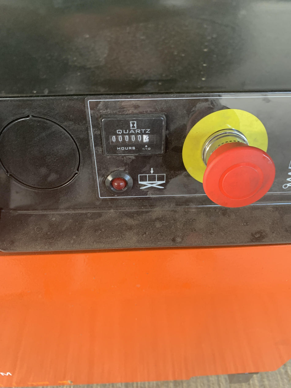 2022 JLG ES1932