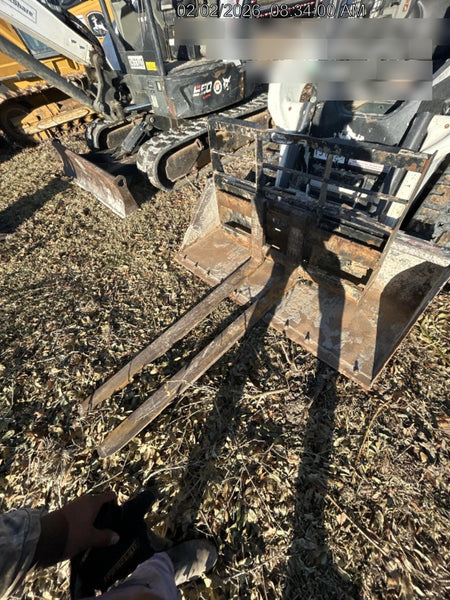 2021 ARROW MATERIAL HANDLING 60" Pallet Forks