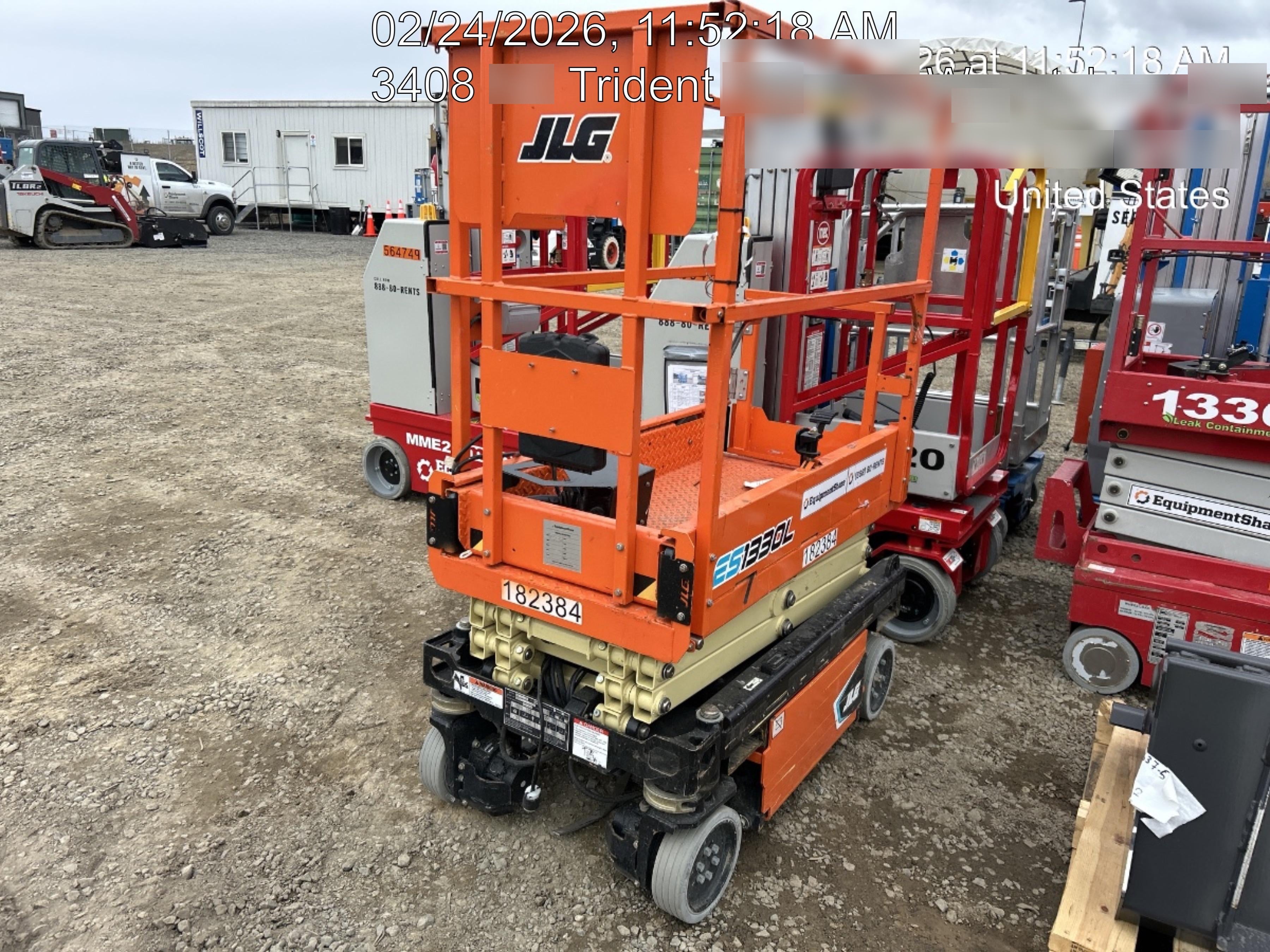 2021 JLG ES1330L