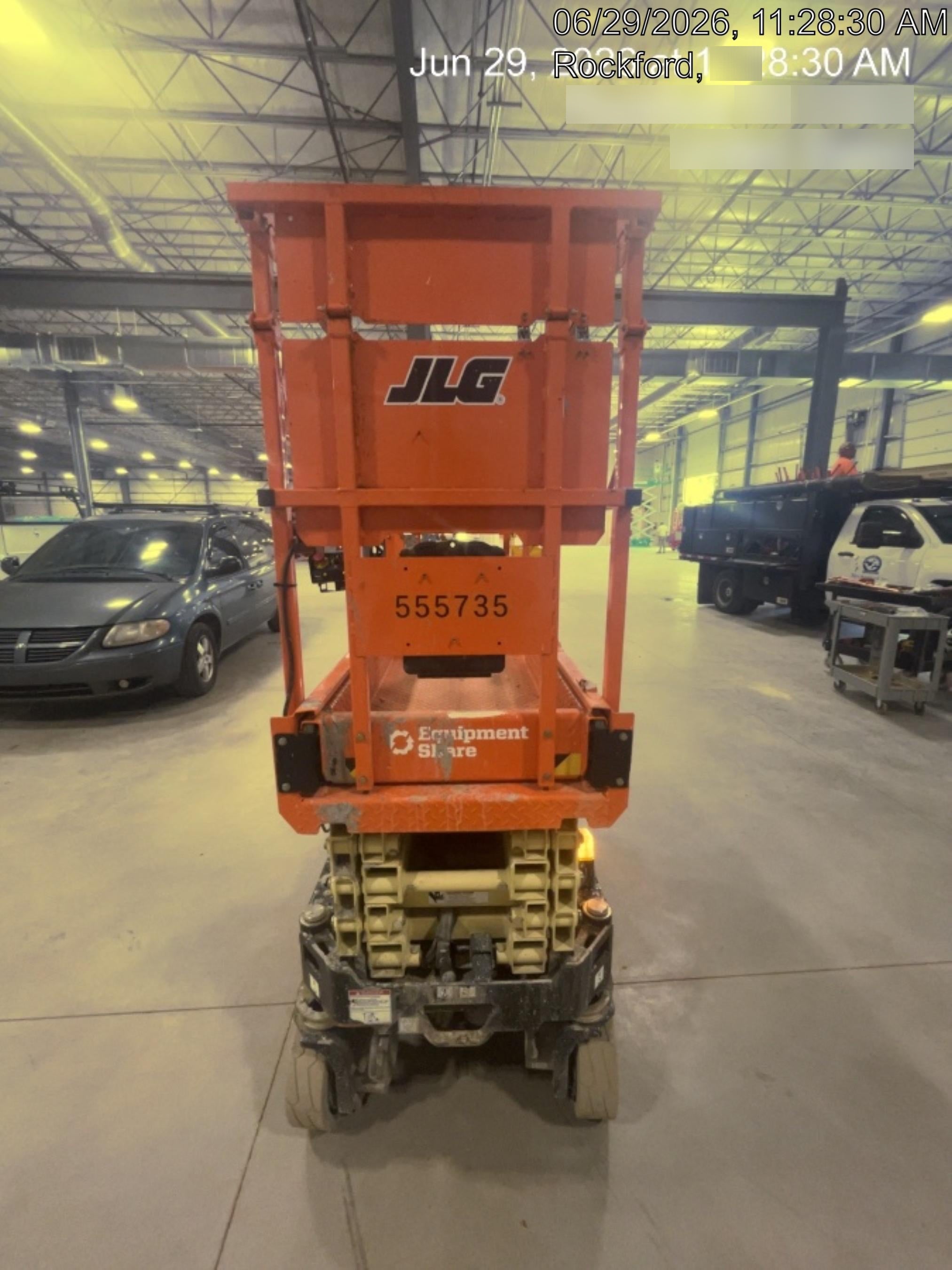 2025 JLG ES1932