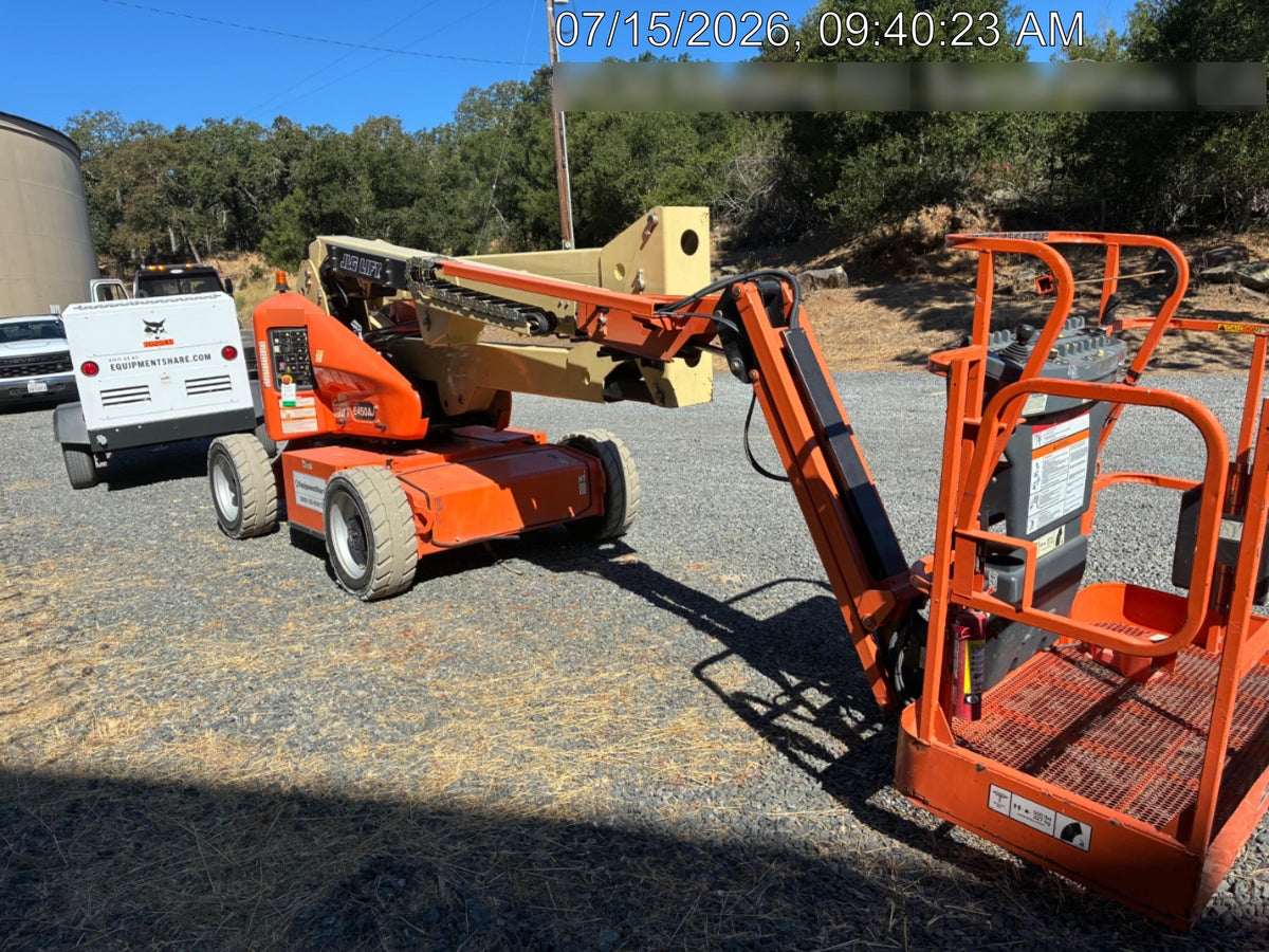 2019 JLG E450AJ
