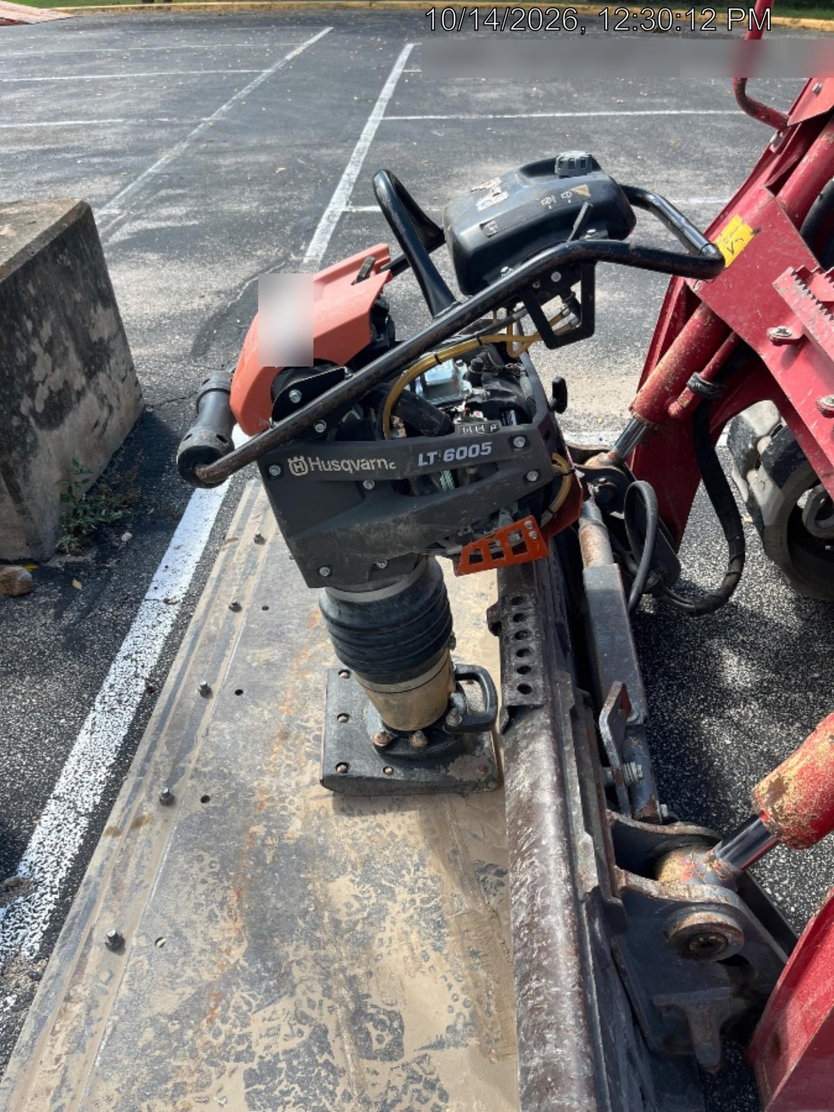 2025 HUSQVARNA LT6005