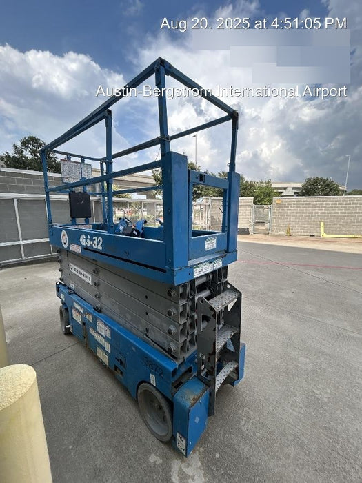 2017 Genie GS-3232 Genie GS3232 Scissor Lift