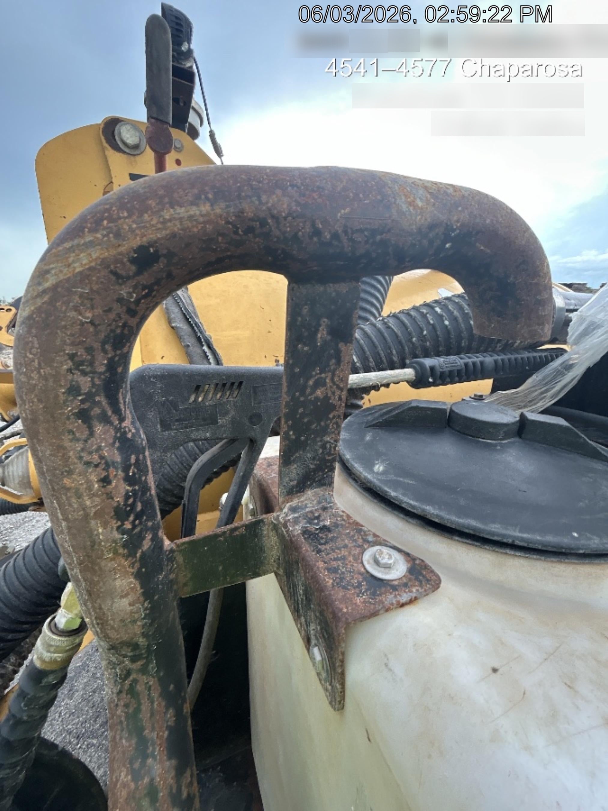 2022 Vac-Tron LP573XDT T4 Koehler Diesel Engine, 500 Gallon Debris Tank, x2 100 Gallon Water Tanks