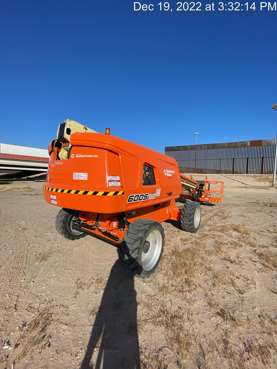 2022 JLG 600S