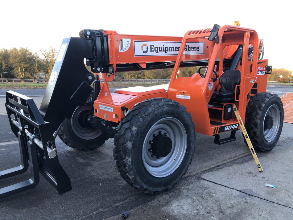 2021 SKYTRAK 8042
