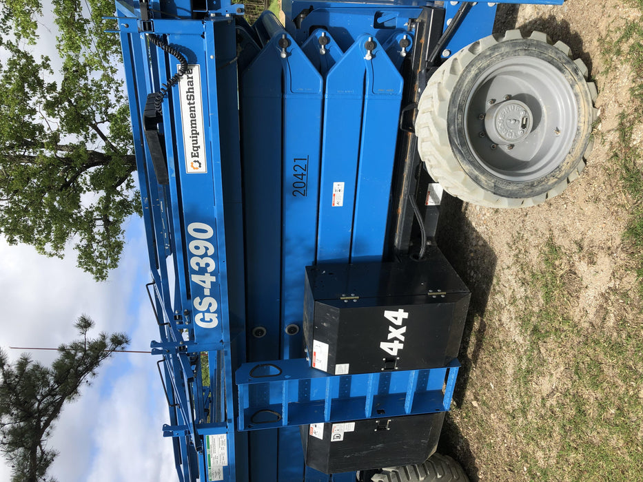 2018 GENIE GS-4390 RT