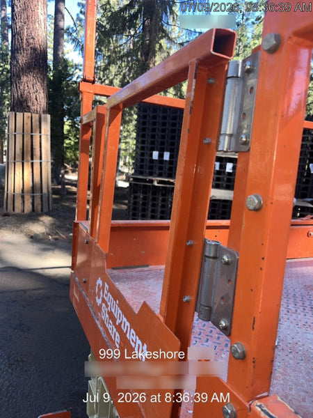 2022 JLG ES3246
