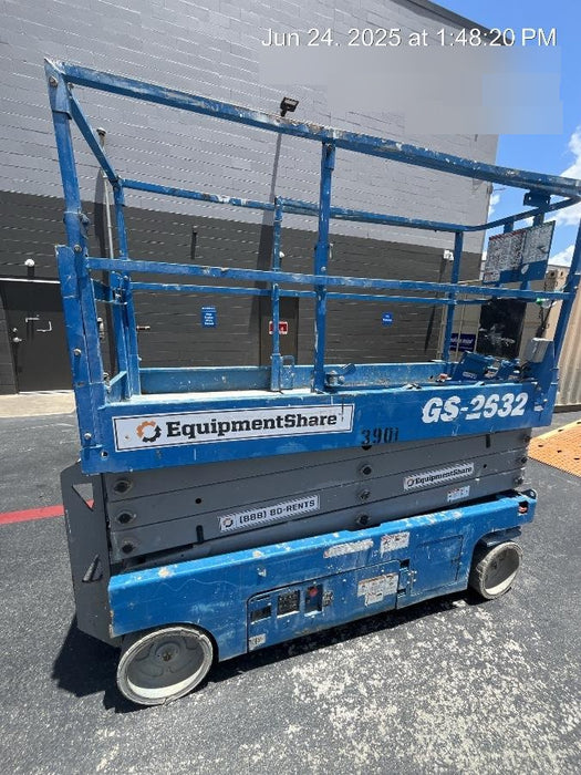 2017 Genie GS-2632 Genie GS2632 Scissor Lift