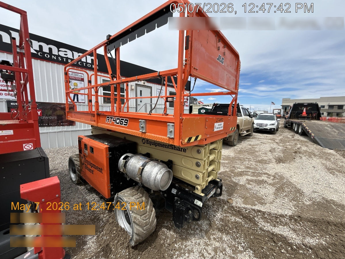 2022 JLG RT4069