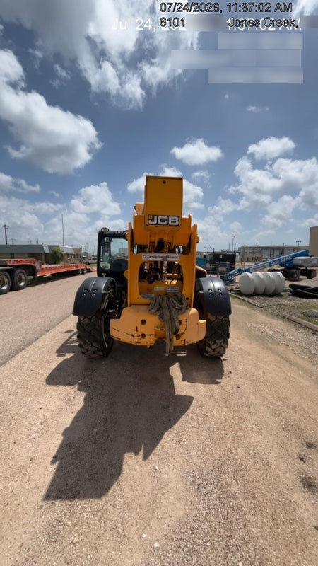 2023 JCB 510-56