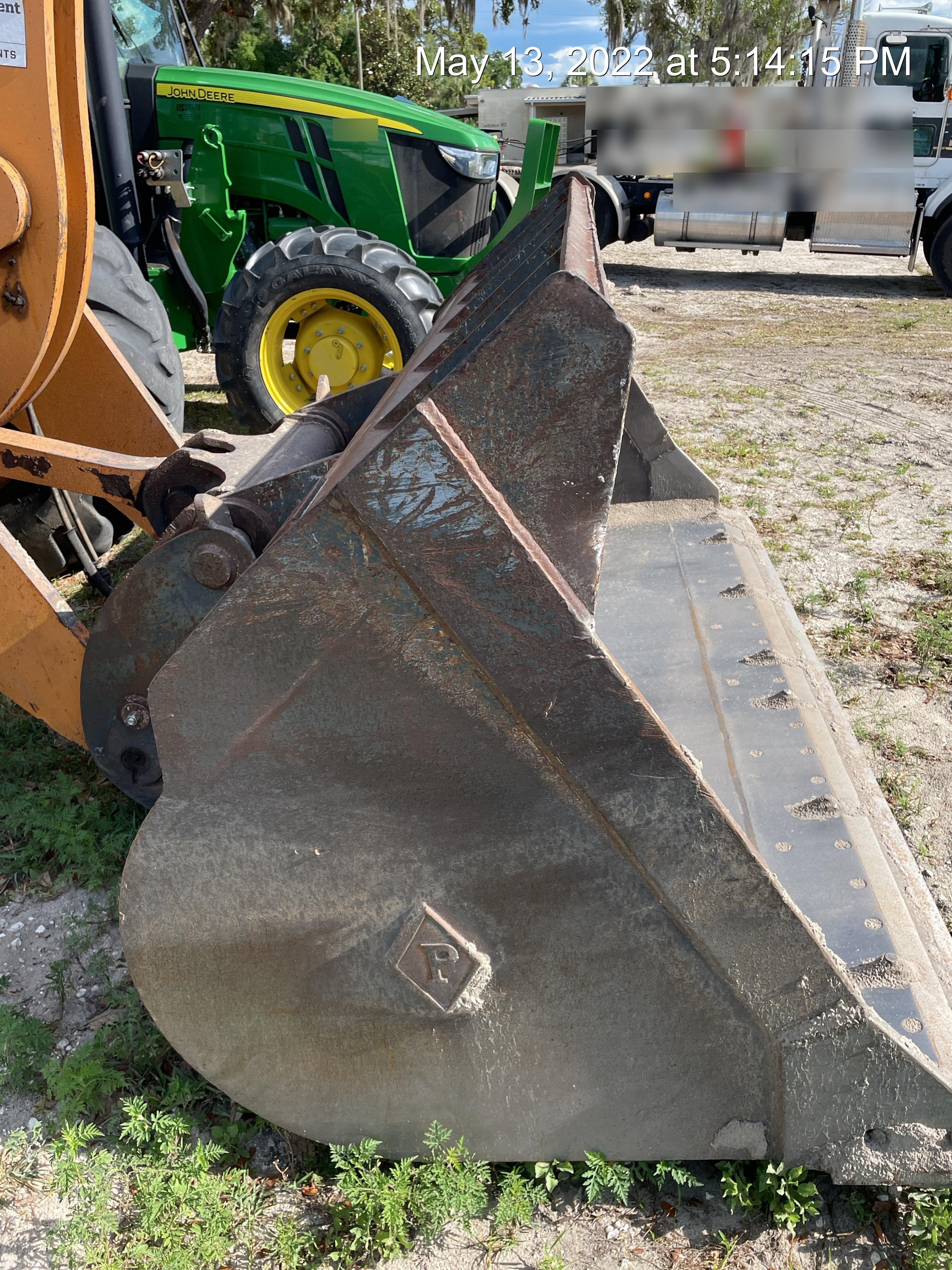 2015 PEMBERTON 3.5 cu yd Bucket, Wheel Loader - Pemberton