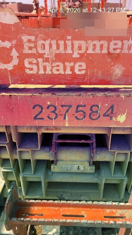 2022 JLG ES2632