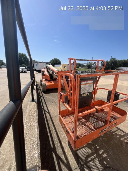 2019 JLG E450AJ