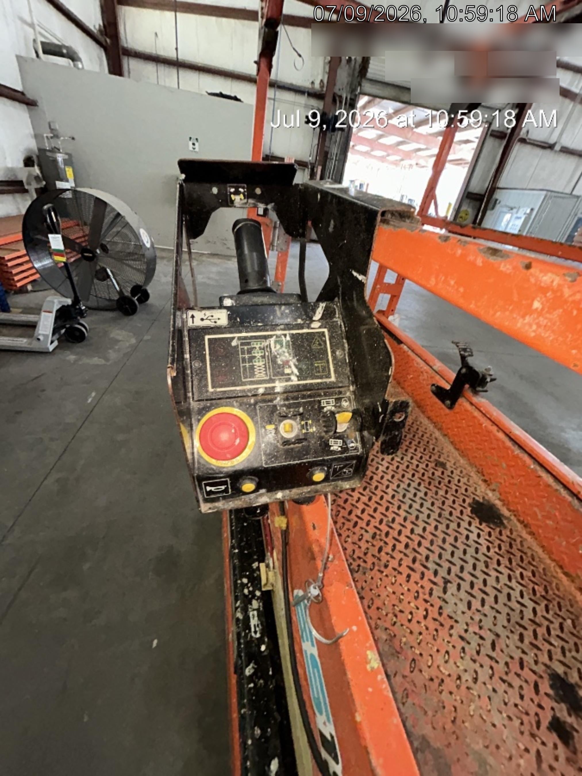 2023 JLG ES1932