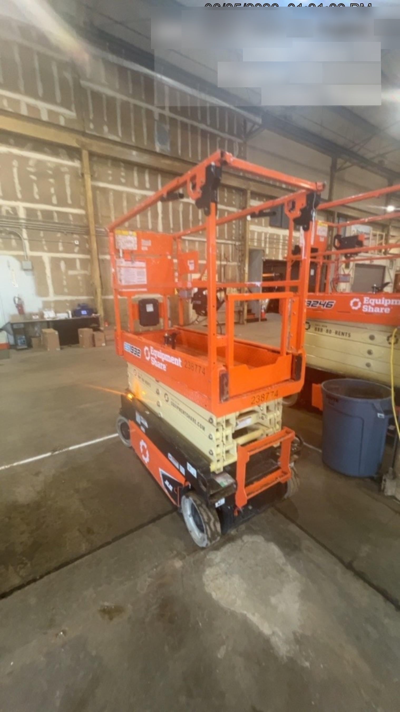 2022 JLG ES1932