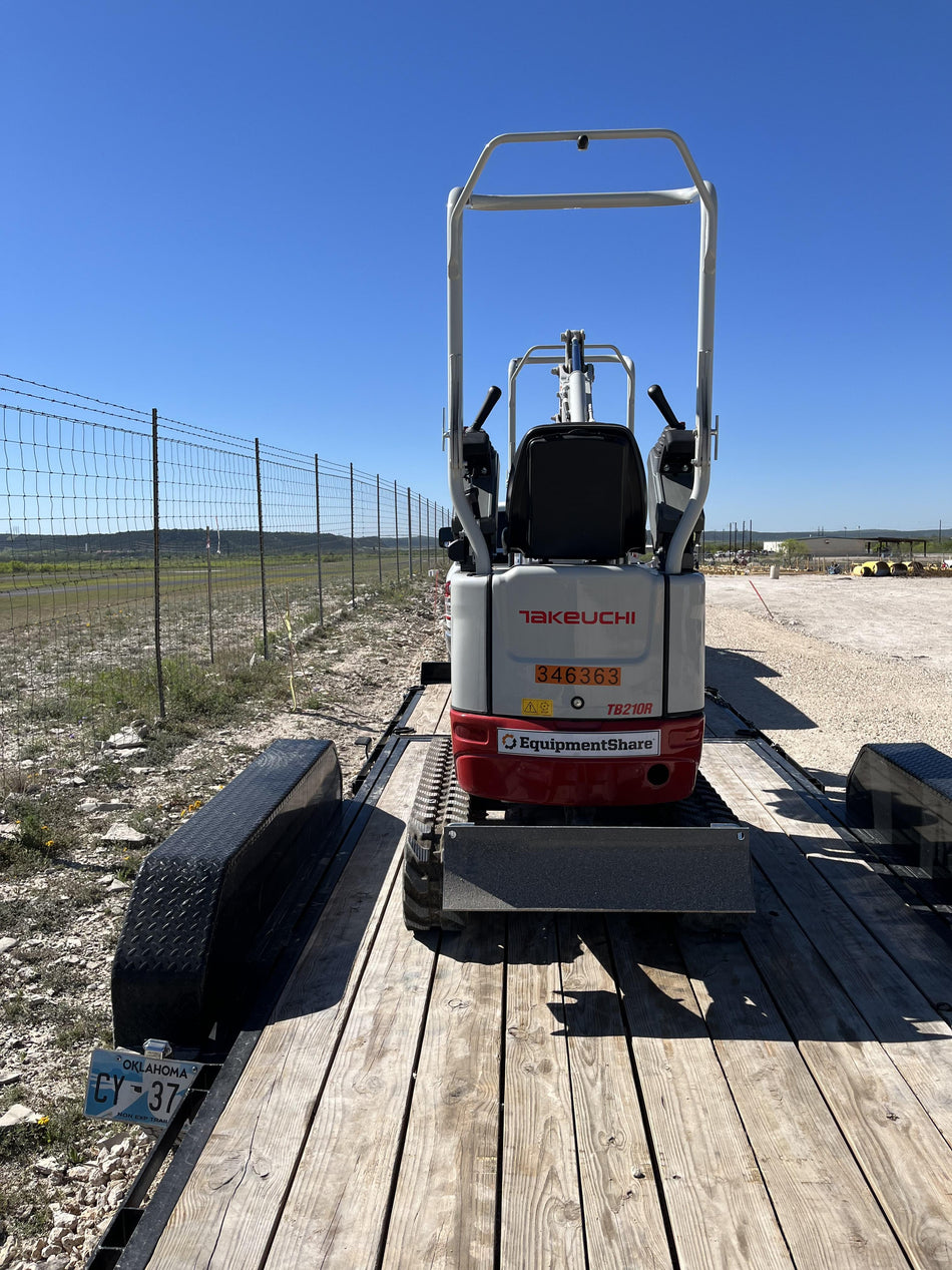 2023 TAKEUCHI TB210R