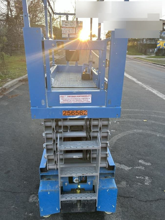 2022 GENIE GS-3232