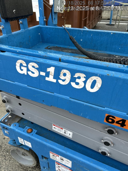 2020 Genie GS-1930 Solid Non Marking Tires, Beacon, Folding rails with half height swing gate, 800W Inverter