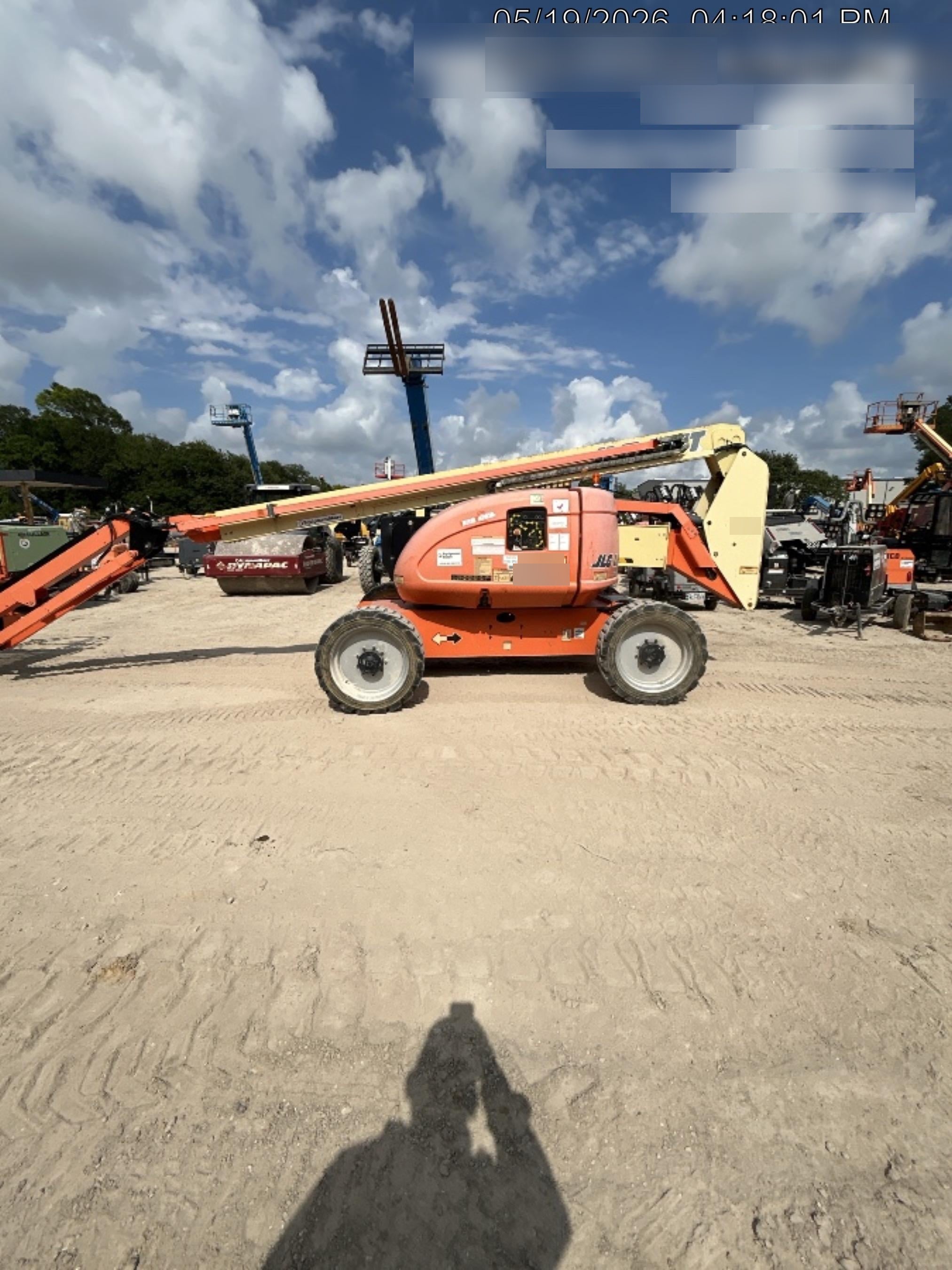 2019 JLG 600AJ