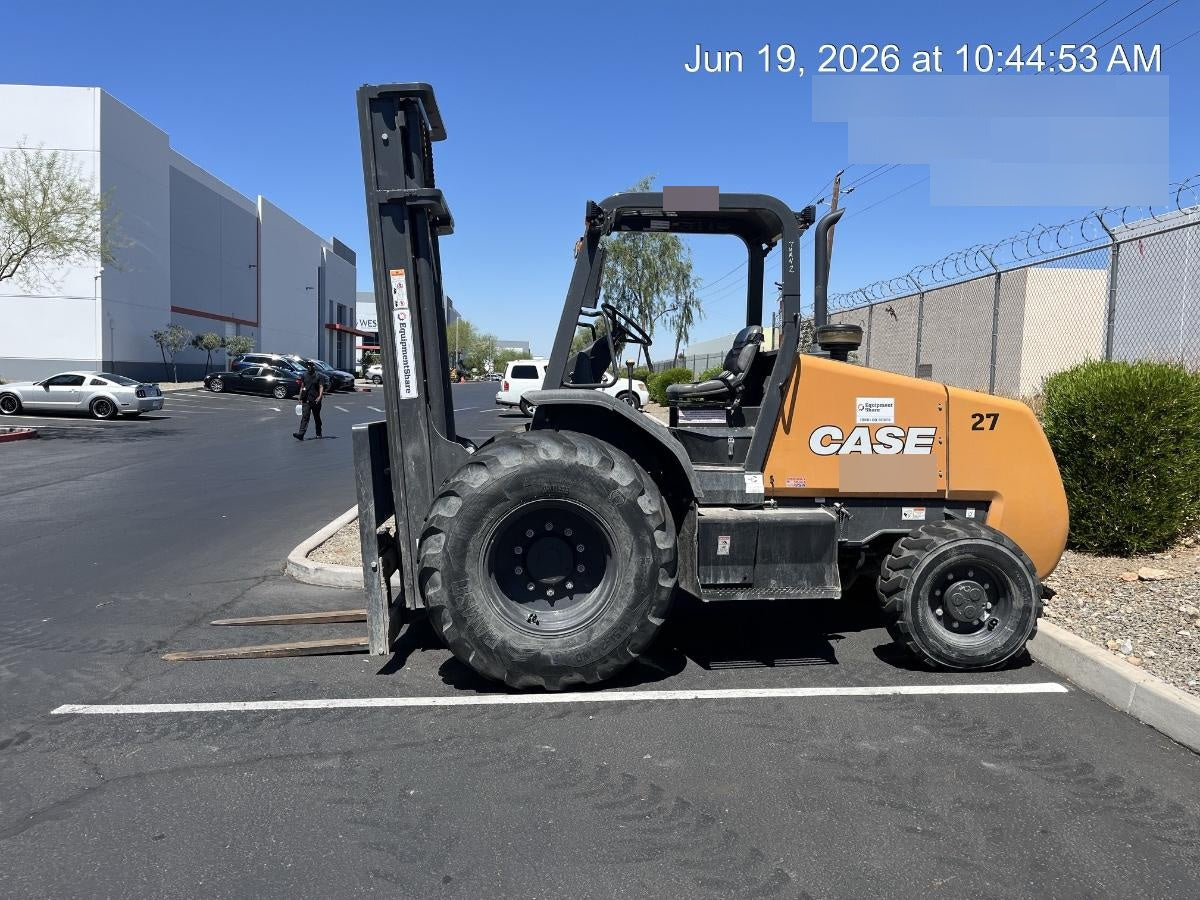 2023 CASE 588H