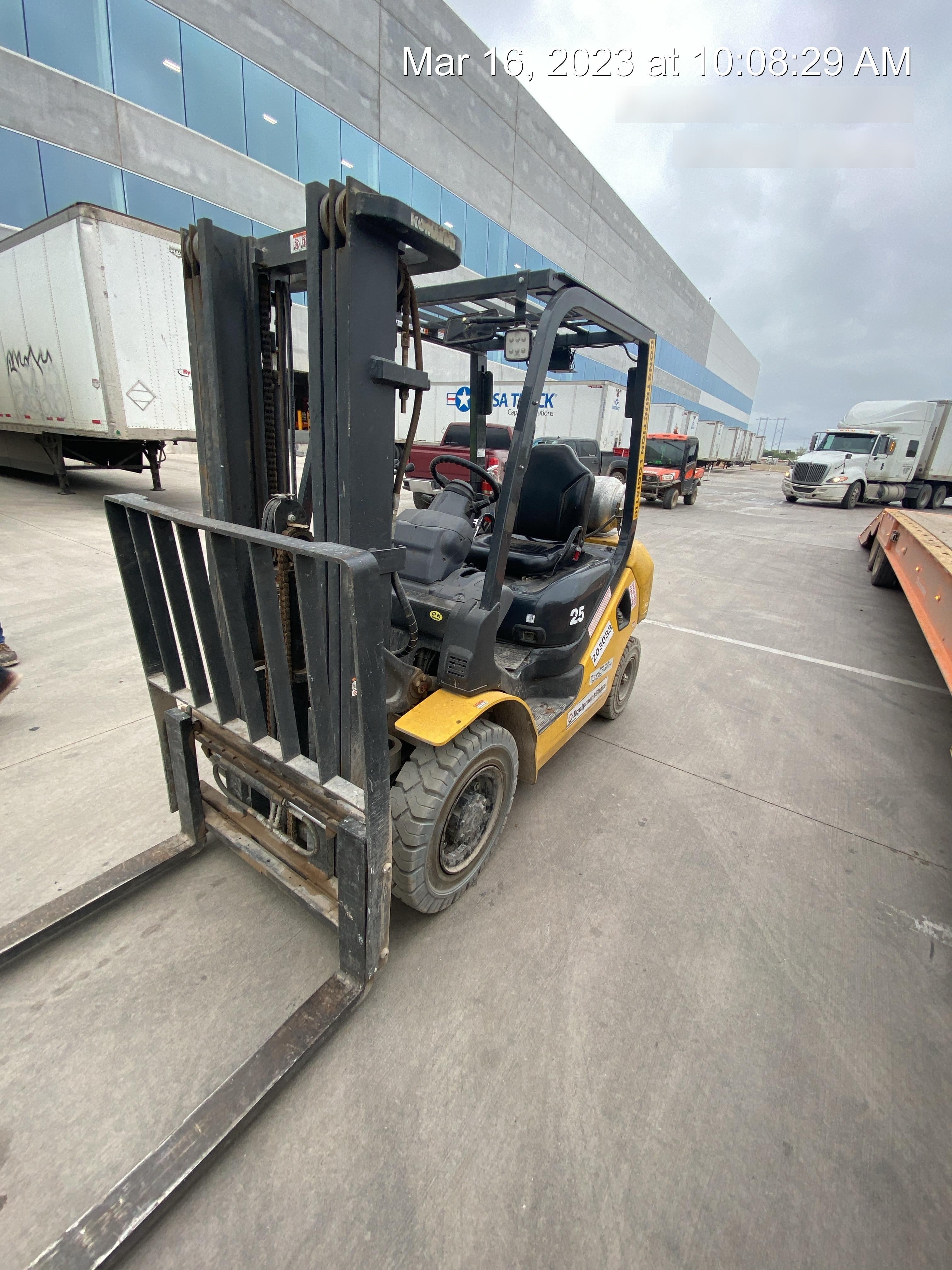 2022 KOMATSU FG25T-16