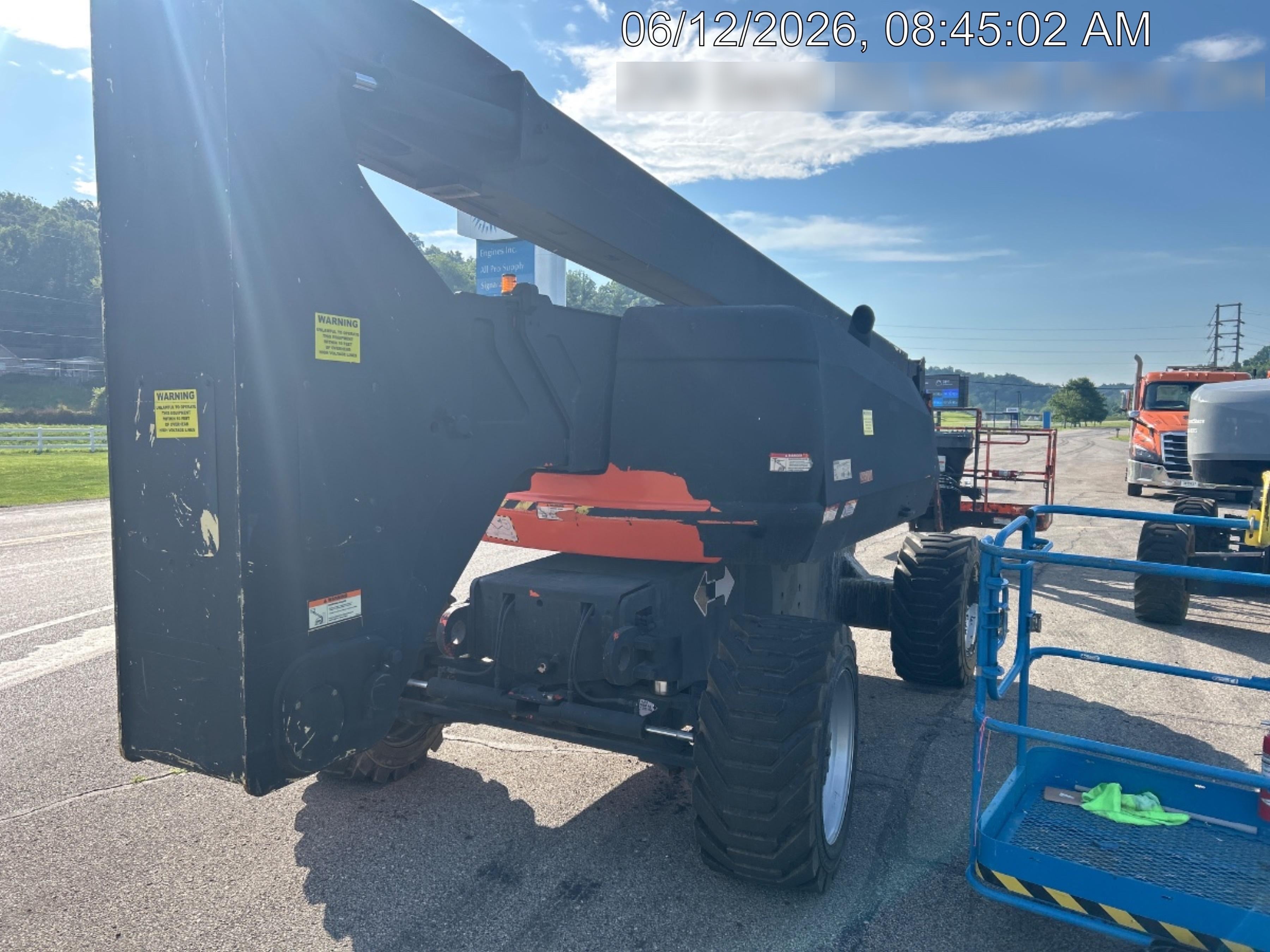2023 JLG 800AJ
