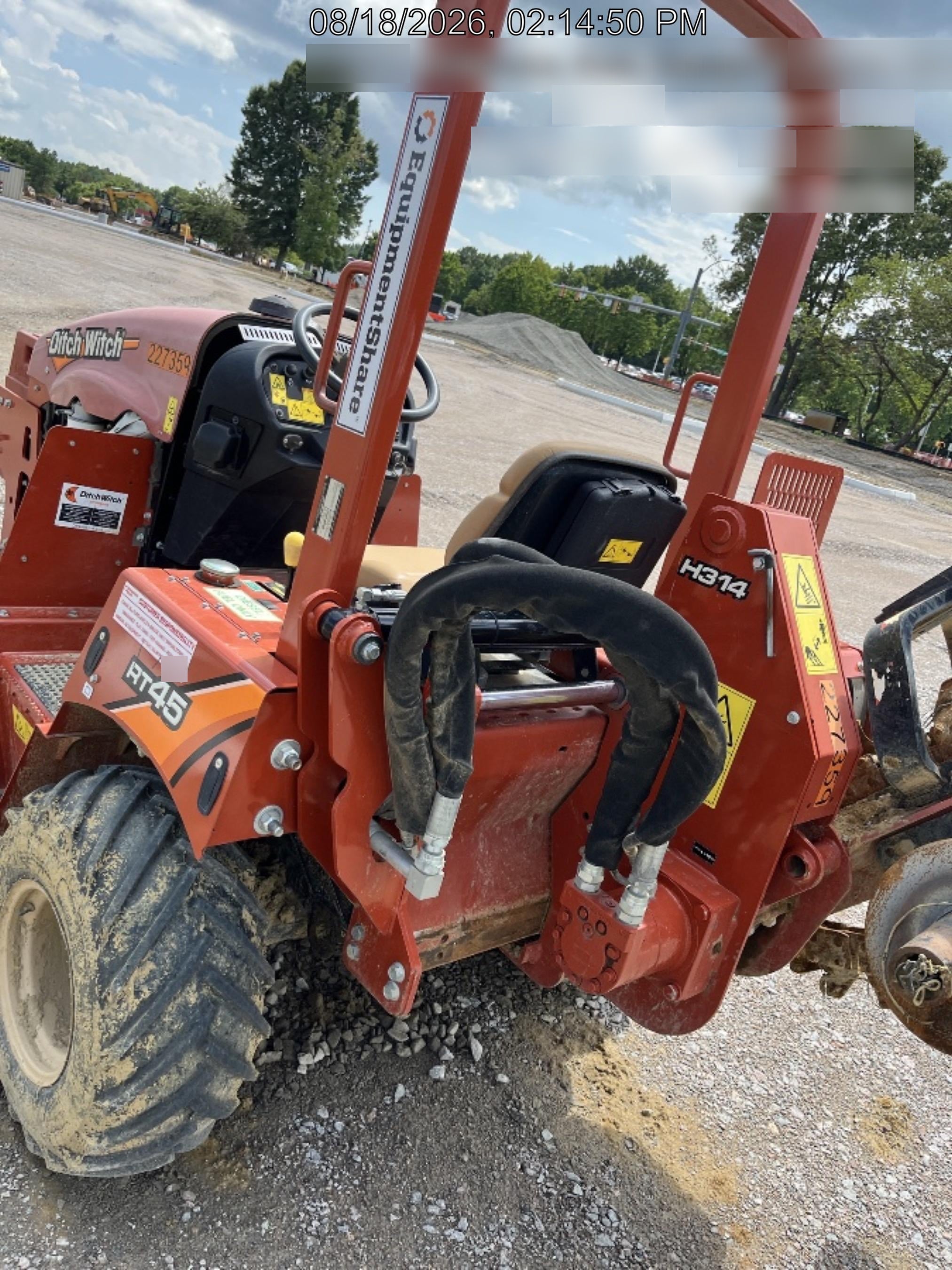 2022 DITCH WITCH RT45A