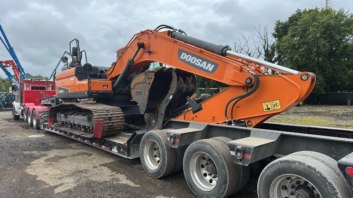 2021 DOOSAN DX225LC-5