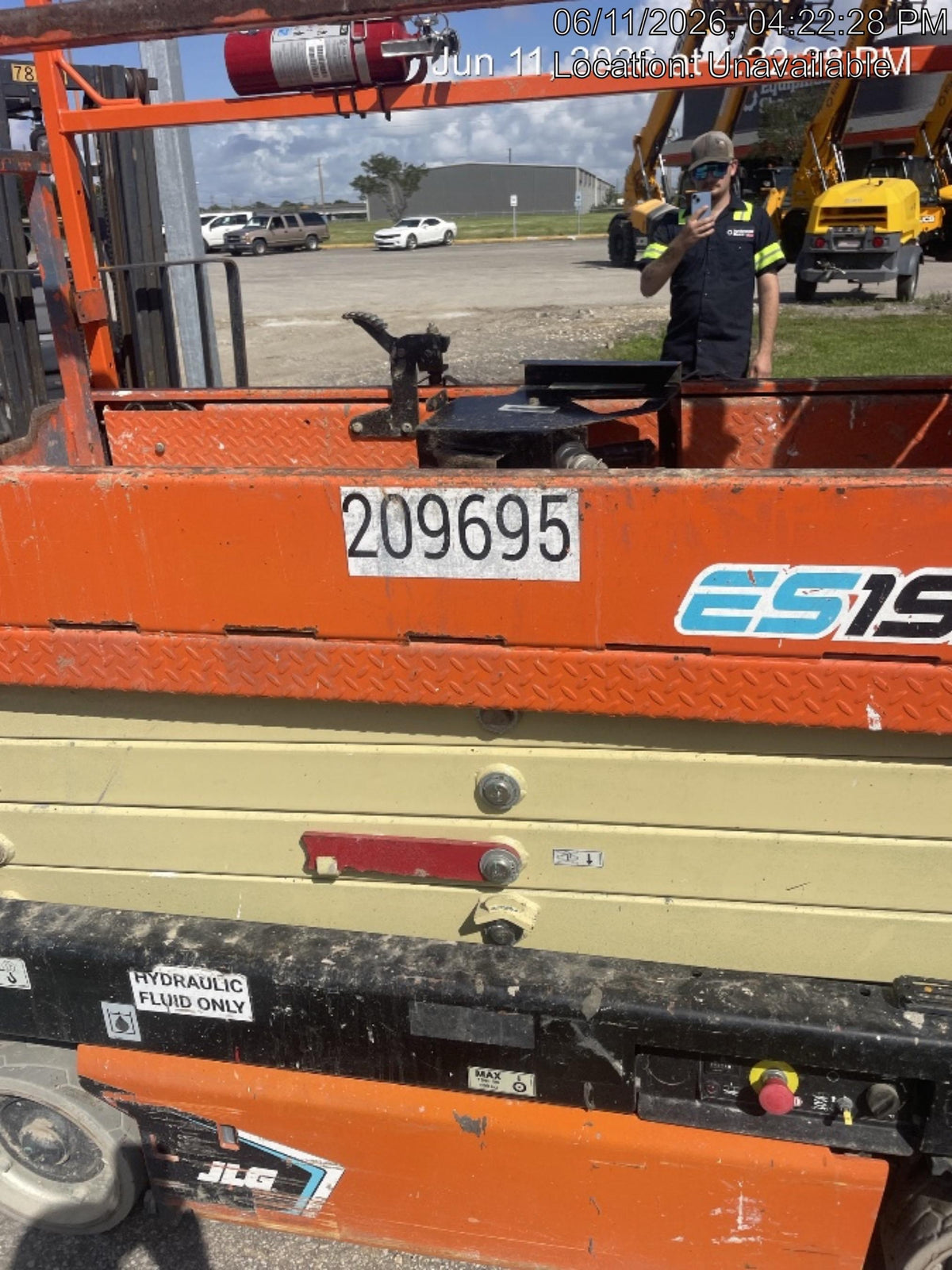 2022 JLG ES1932
