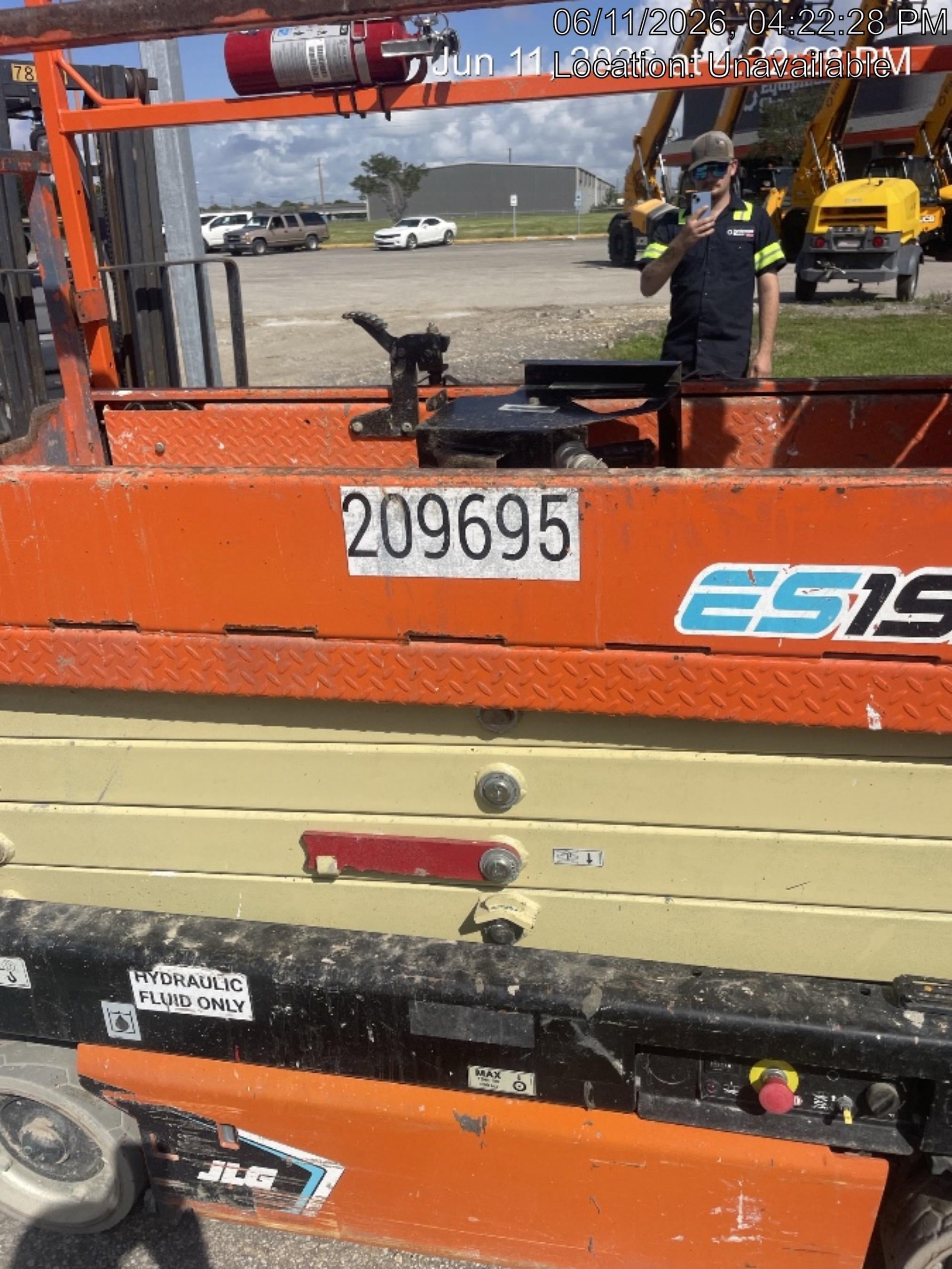 2022 JLG ES1932
