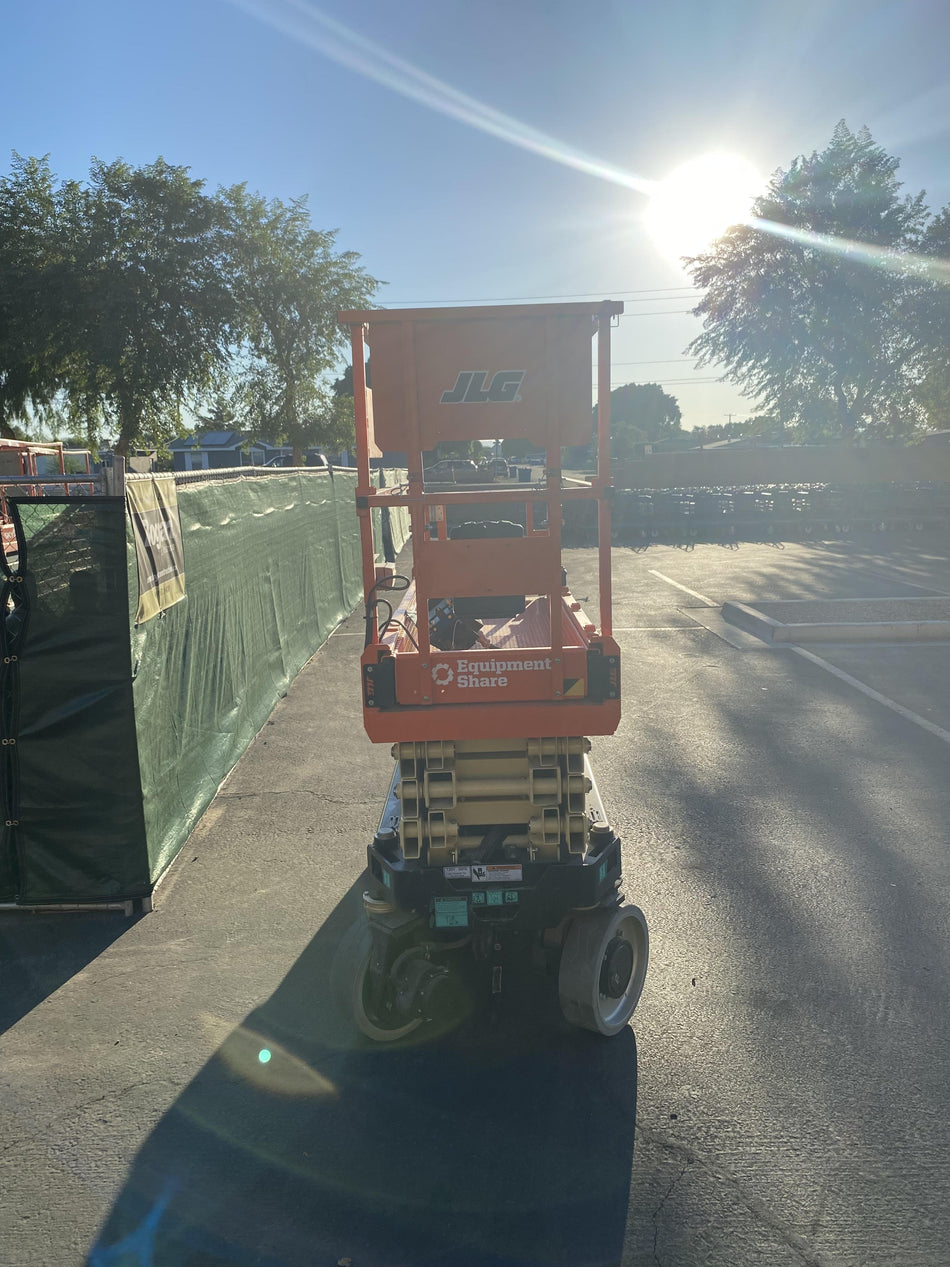 2022 JLG ES2632