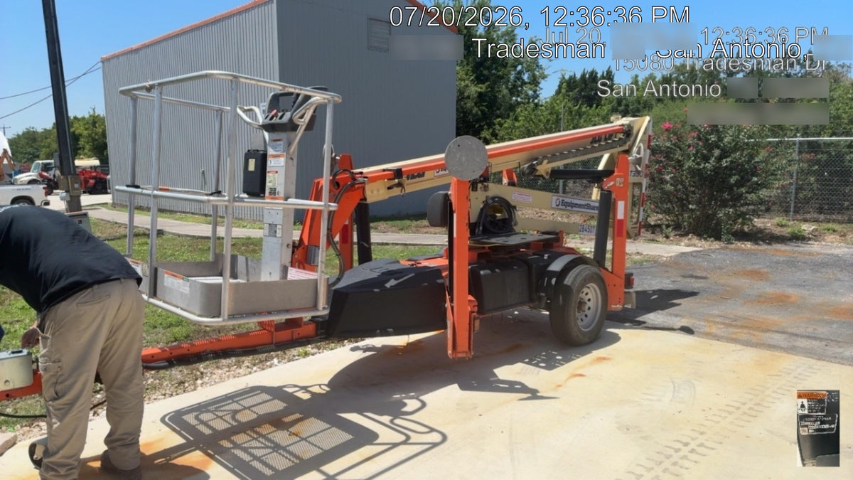 2022 JLG T350