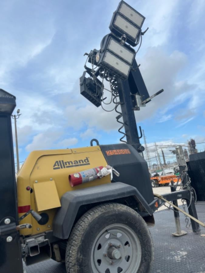 2022 Allmand NLV3GR (4) LED Light Fixture 350W, 23' Vertical Mast, 3kW Prime, Towable, ES Decals, T3